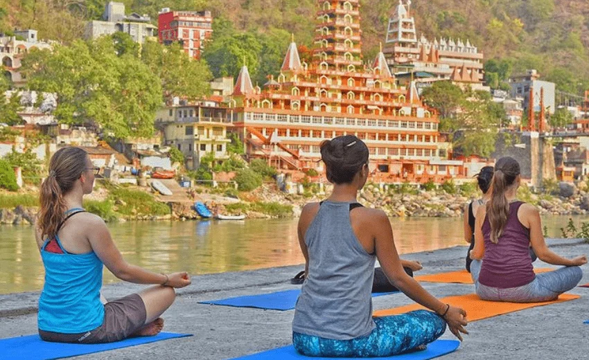 yoga retreat tours in India