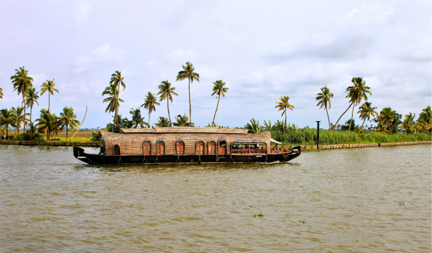 kerala backwaters tour